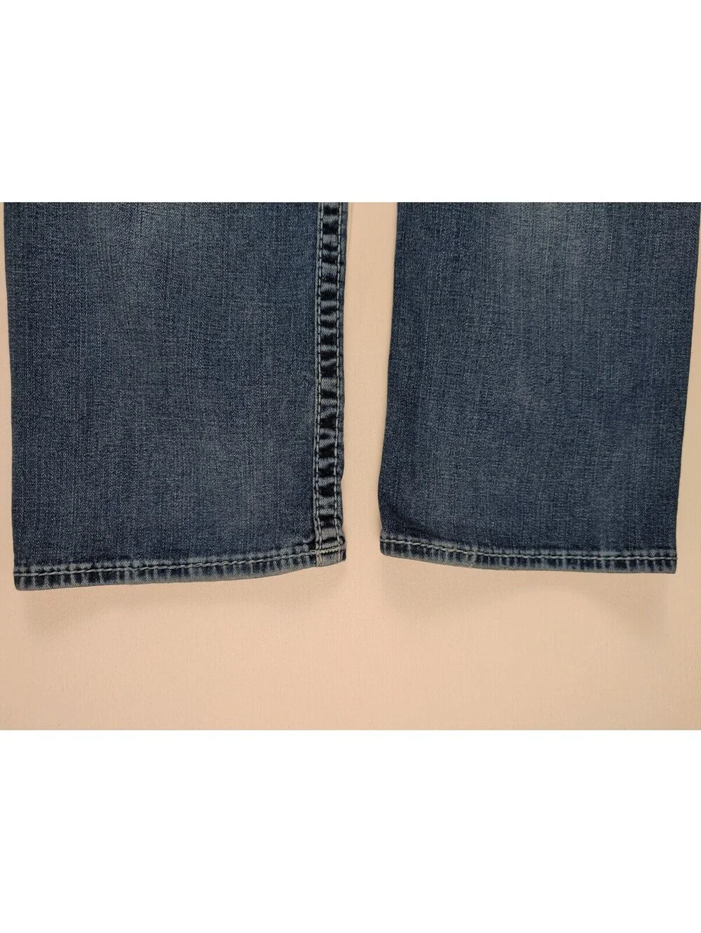 True Religion Section Straight Leg Jeans Light Wash Flap Pocket (36)